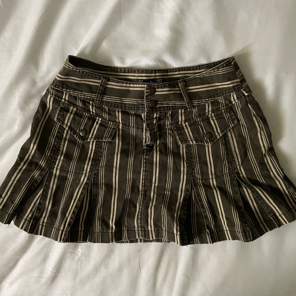 Japanese brand y2k pleated dark green denim mini skirt, size 4